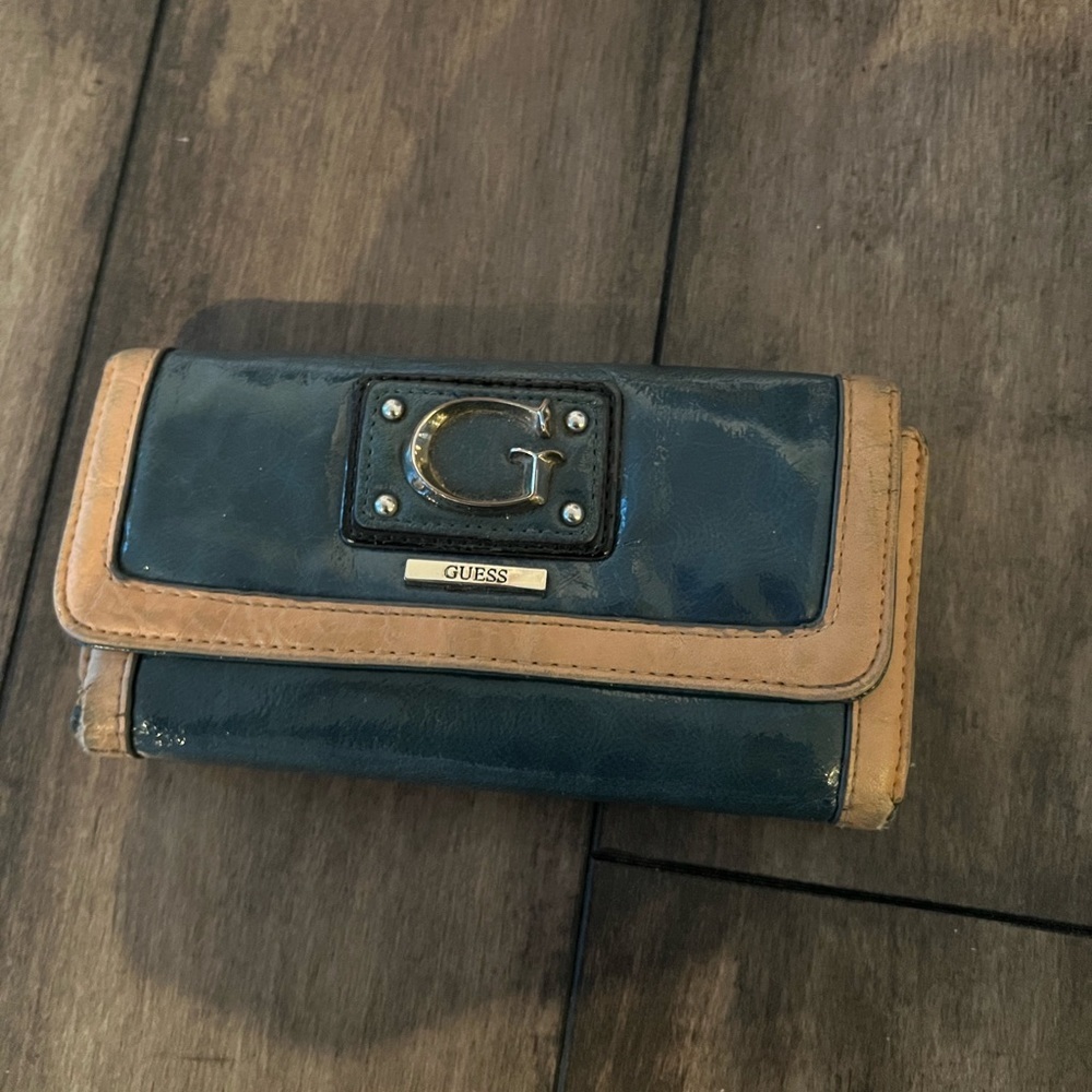 Guess Wallet